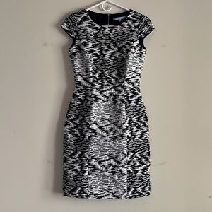 Antonio Melani White/Navy Sleeveless Dress, Size 0